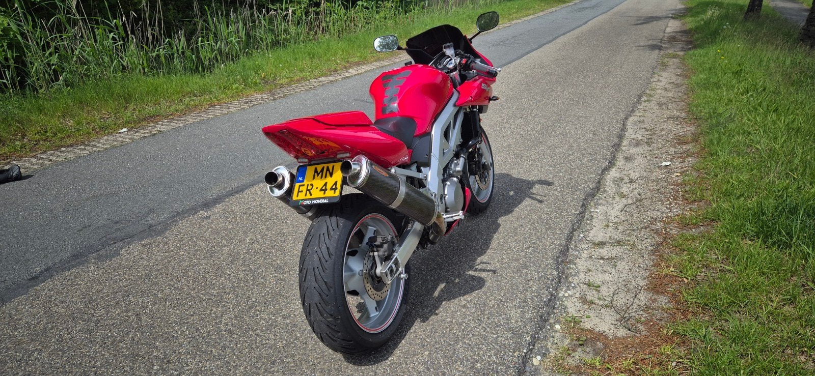 Suzuki SV1000S, 2 cilinders, Motorrijbewijs A, Gebruikt, Handgeschakeld