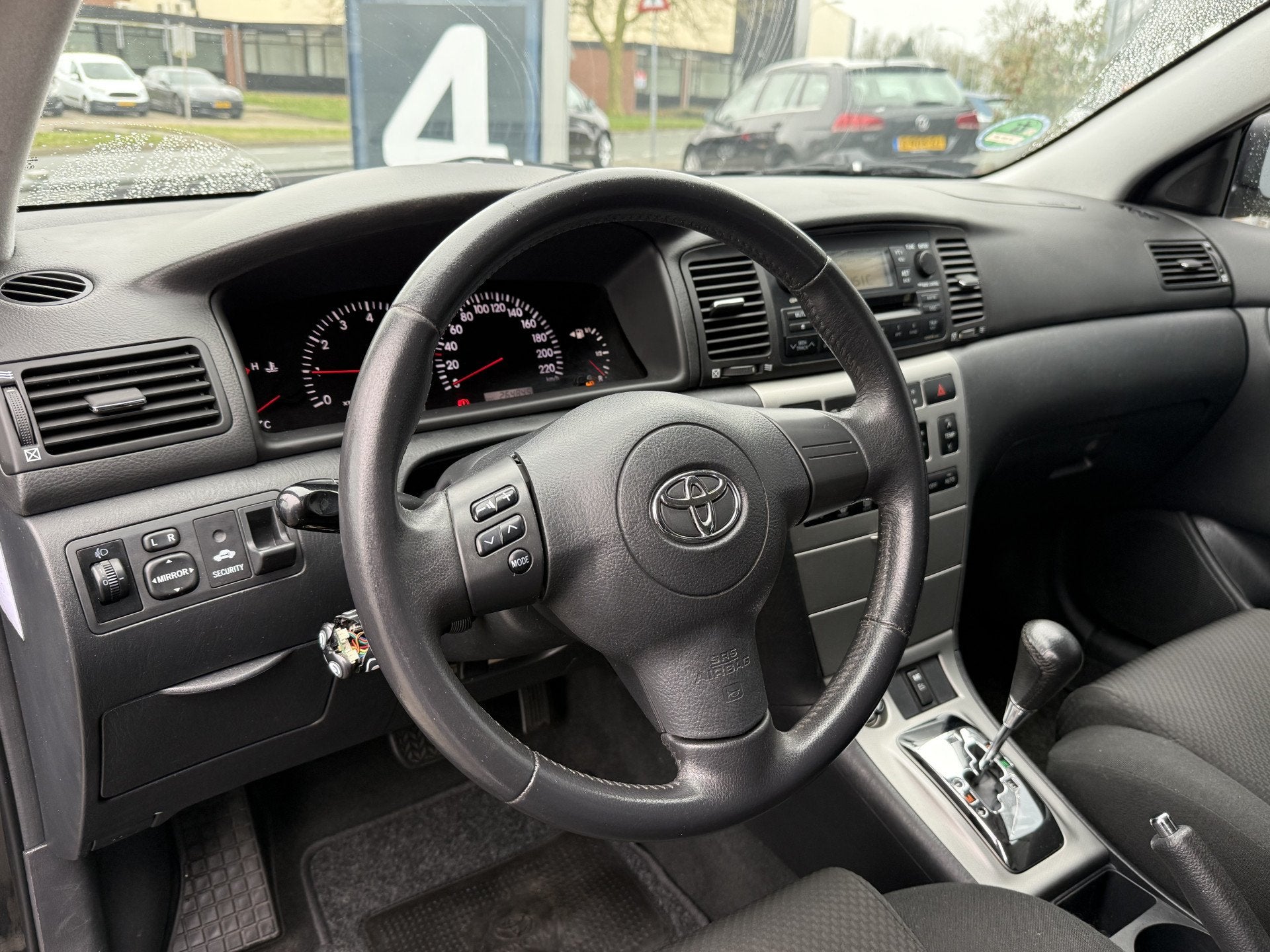 Toyota Corolla BWJ 2005 | 1.4 D-4D 90PK Linea Sol AUTOMAAT |, Gebruikt, Zwart, 4 cilinders, Corolla