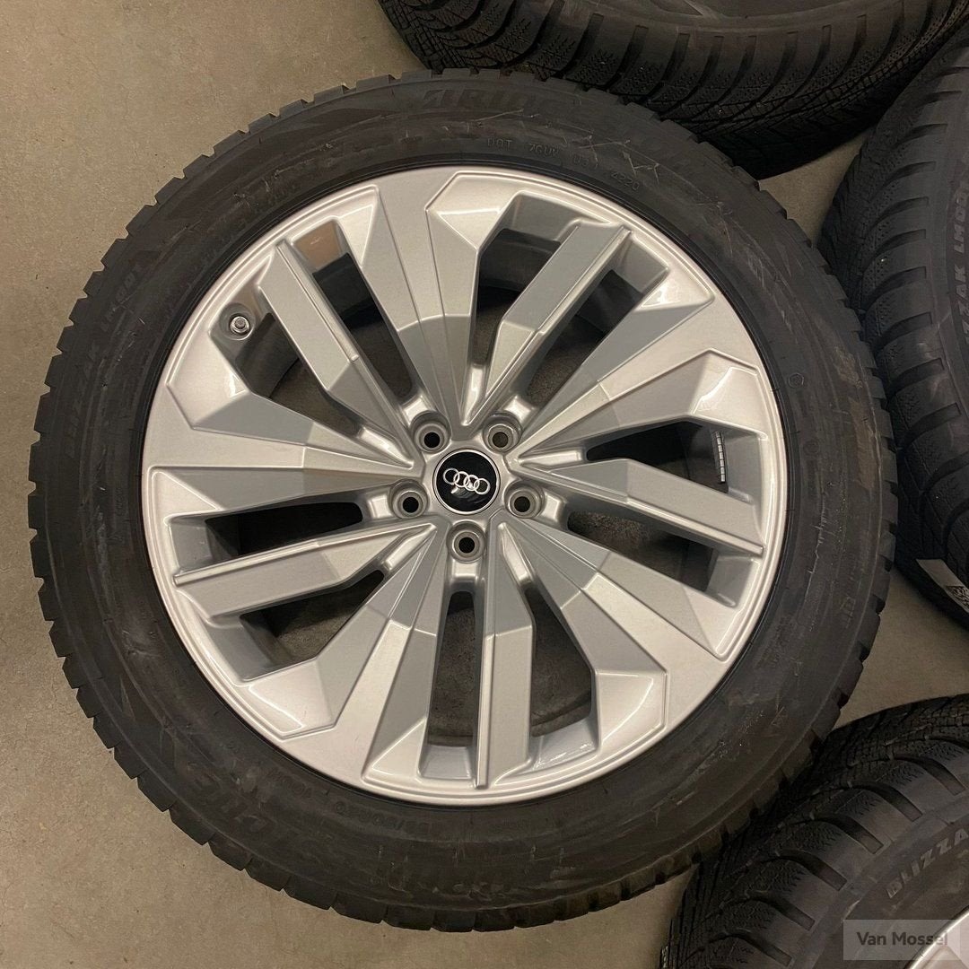 Audi E-Tron SQ8 Bridgestone Blizzak LM001 255/50/R20 109H, Gebruikt, 255 mm, -, -
