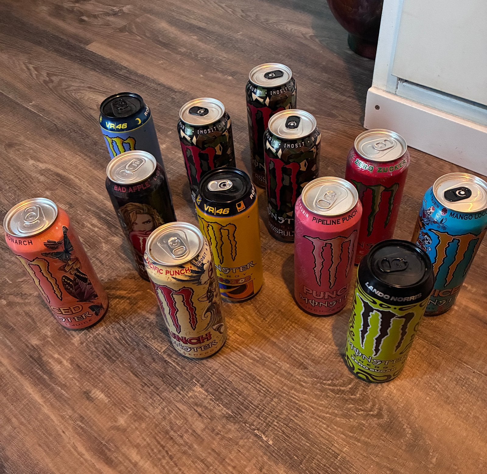 12 blikken (vol) monster energy 24 euro, Ophalen