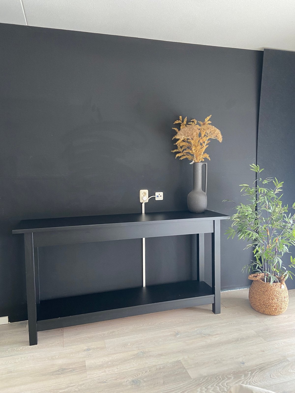 Grote sidetable hout mat zwart, Ophalen, 25 tot 50 cm, Rechthoekig, 150 tot 200 cm