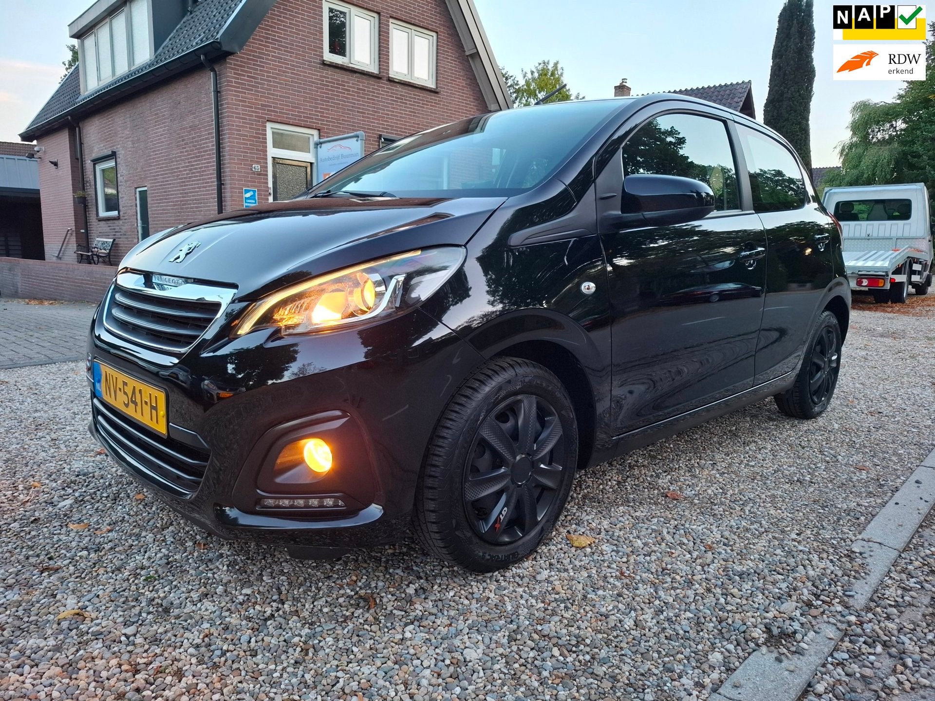 Peugeot 108 1.0 e-VTi Blue Lion airco BT tel navi trekhaak, Voorwielaandrijving, Start-stop-systeem, Gebruikt, Euro 6
