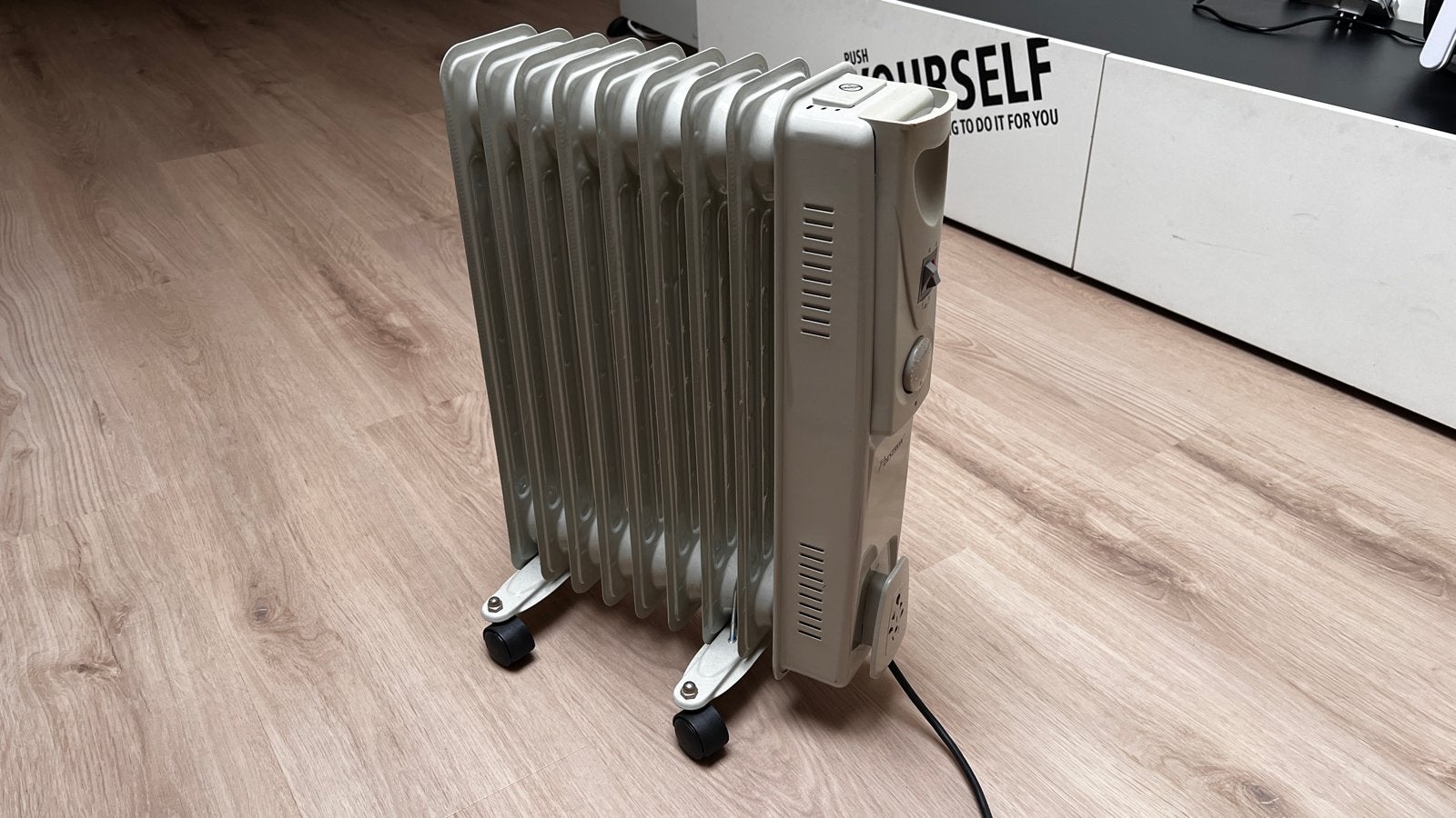 Elektrische olieradiator 9-ribs - perfect werkend, 30 tot 80 cm, Radiator, Minder dan 60 cm, Ophalen of Verzenden