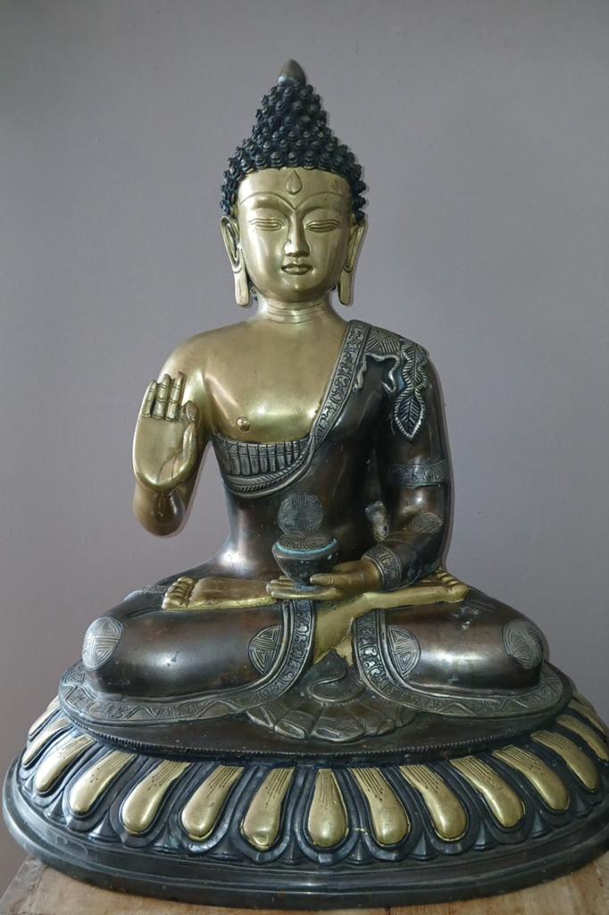 Oude Bronzen beeld van Shakyamuni Boeddha, Ophalen