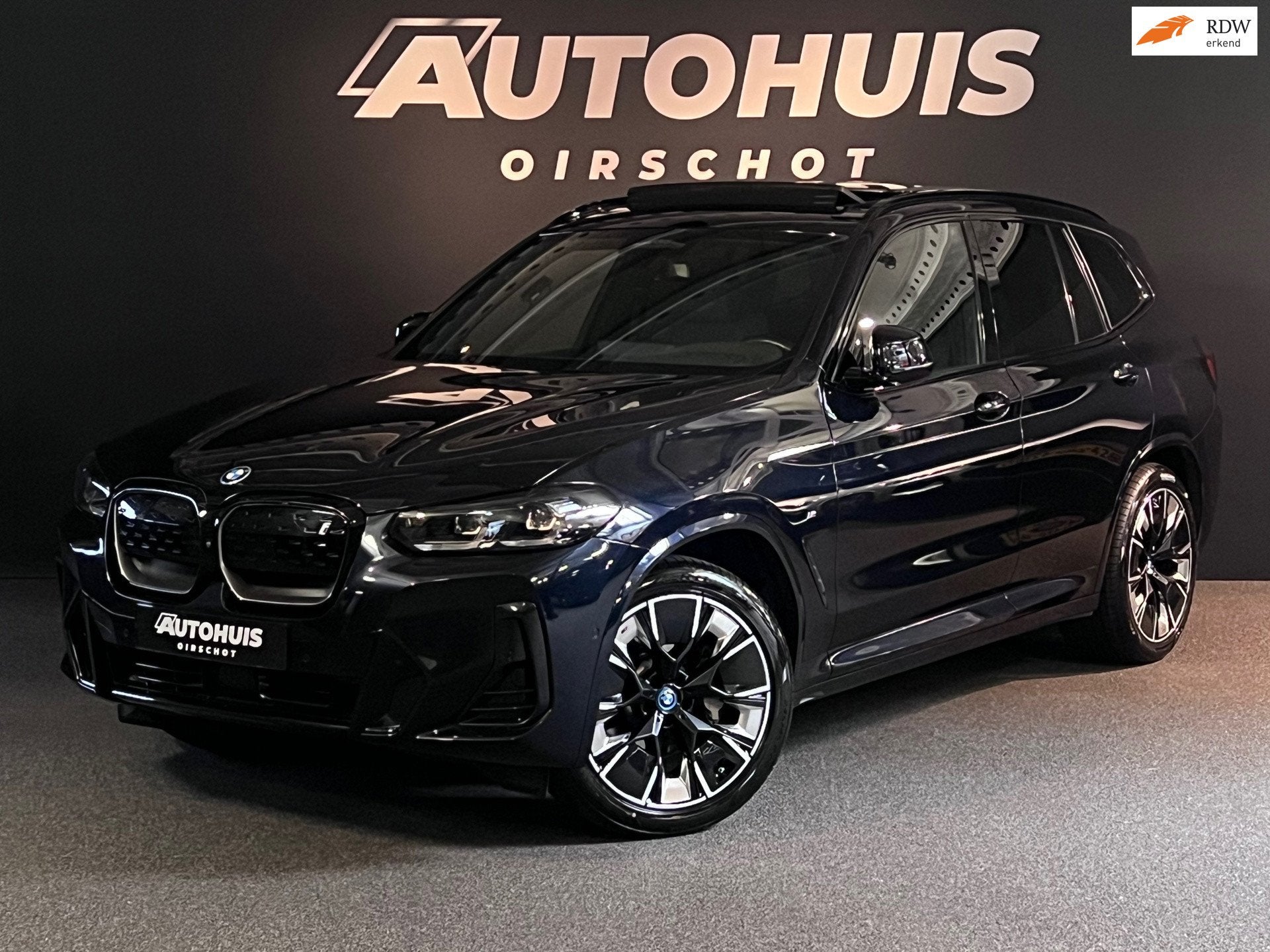 BMW IX3 High Executive 80 kWh Edition M Pano/Stuurverwarming, Achterwielaandrijving, Gebruikt, Zwart, 80 kWh