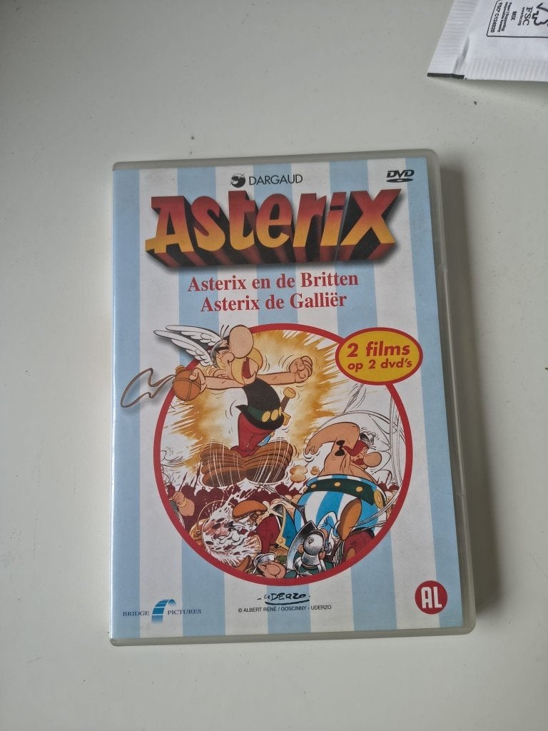 DVD Asterix en de britten en Asterix de Galiër, Cd's en Dvd's, Alle leeftijden, Ophalen of Verzenden, Zo goed als nieuw, Animatie