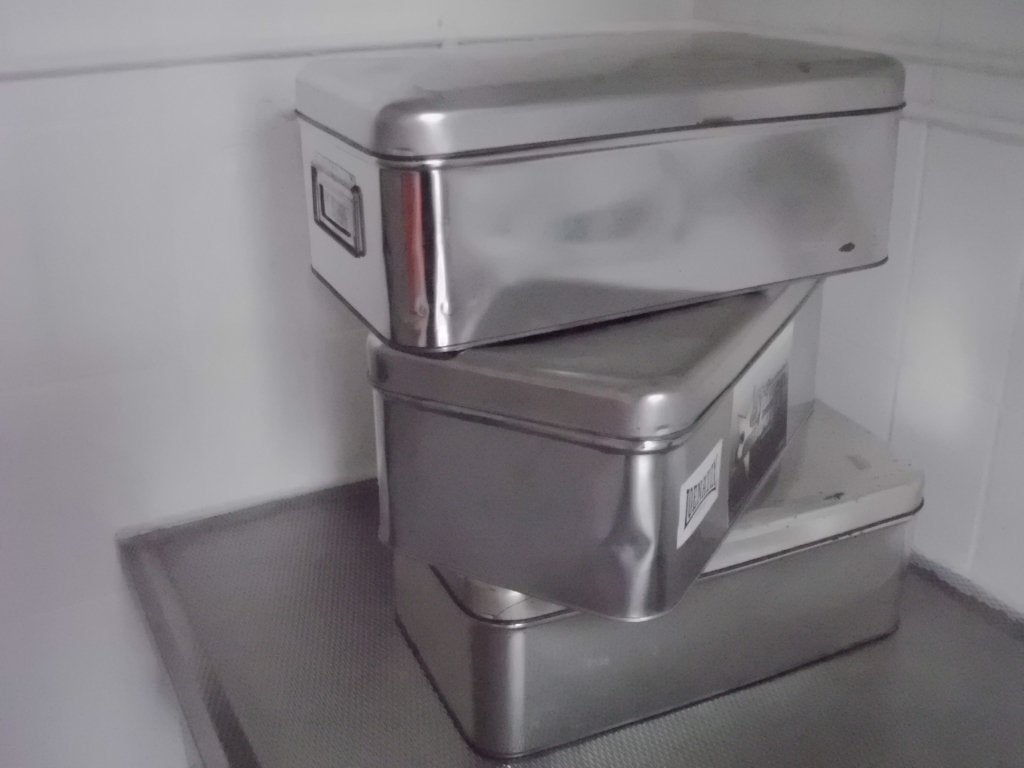 3 gebruikte, ware retro opbergblikken, fournituren, potloden, Vintage, Gebruikt, Ophalen of Verzenden, Metaal