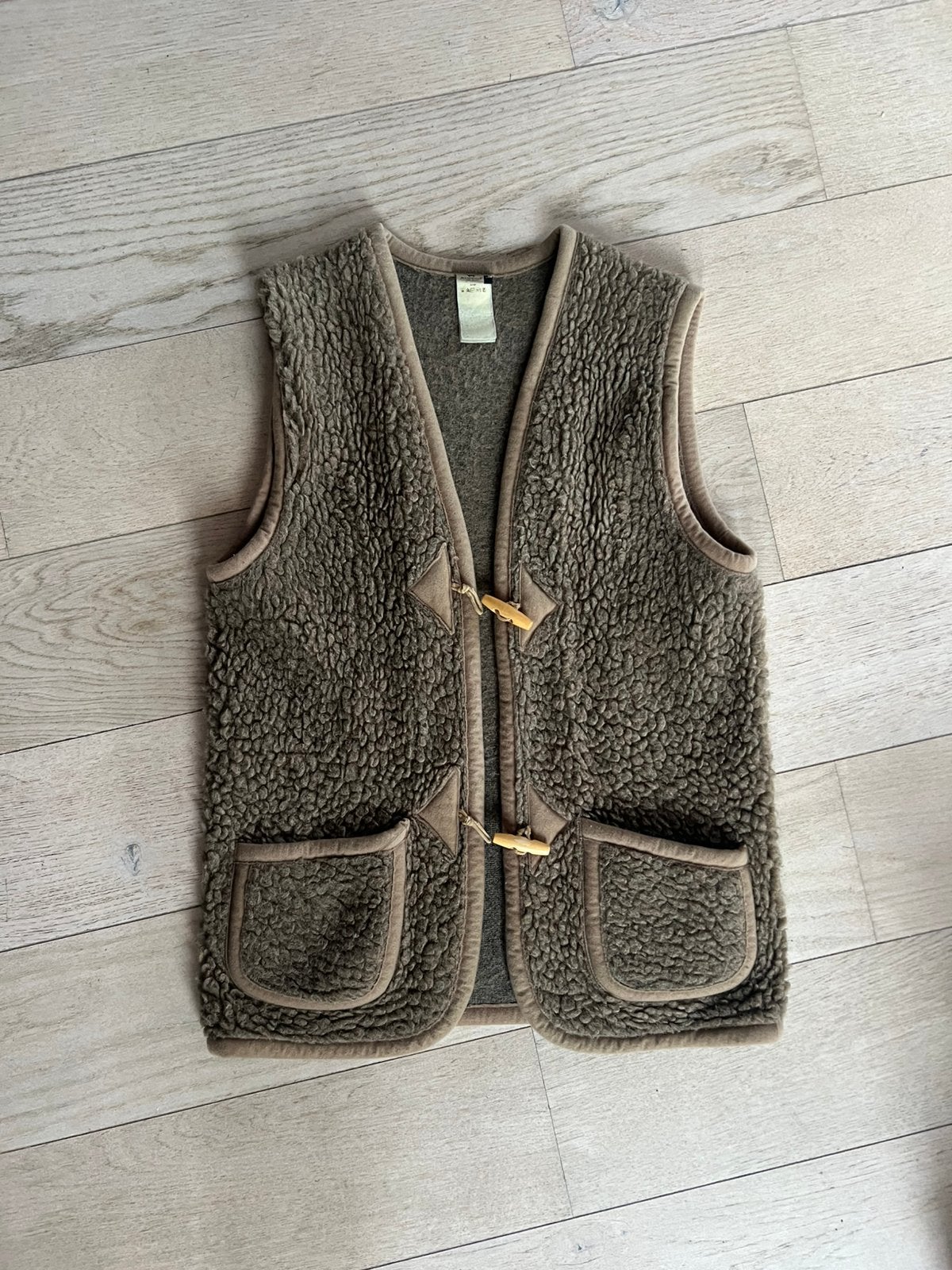 Alwero wollen bodywarmer bruin S, Ophalen of Verzenden, Gedragen, Maat 36 (S), Bruin