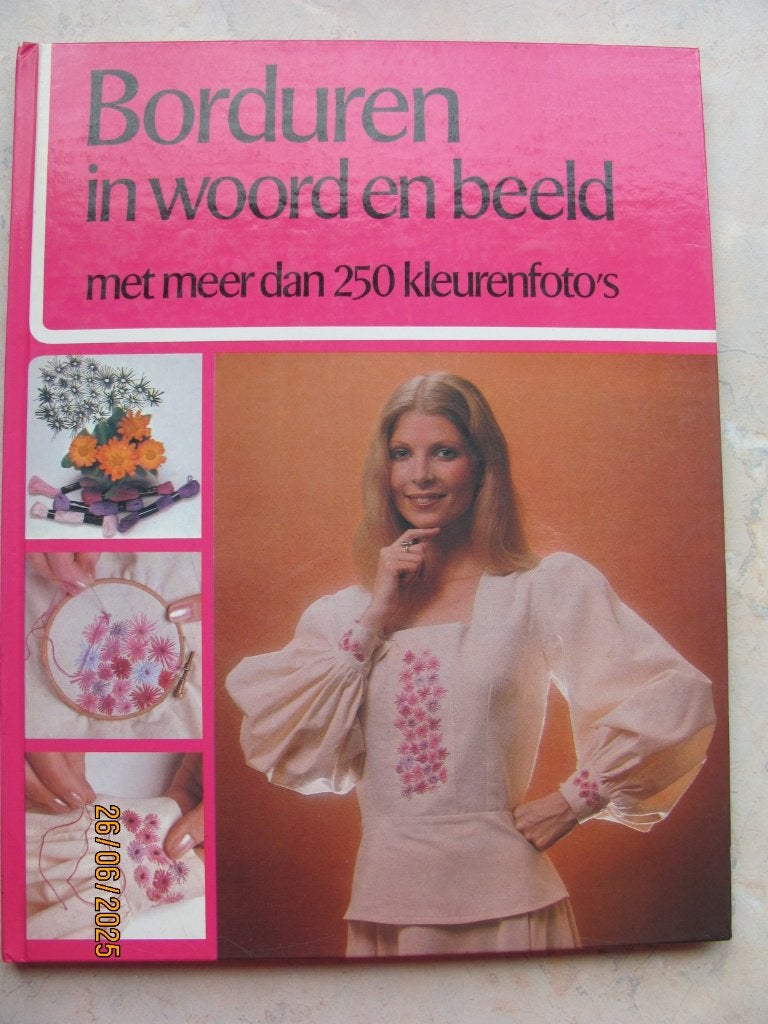 VINTAGE Boek BORDUREN in WOORD en BEELD Chapman et al IZGS, Zo goed als nieuw, Borduren en Naaien, I. Chapman H. Harrison M. Nicholson H. Padfield en C. Risley