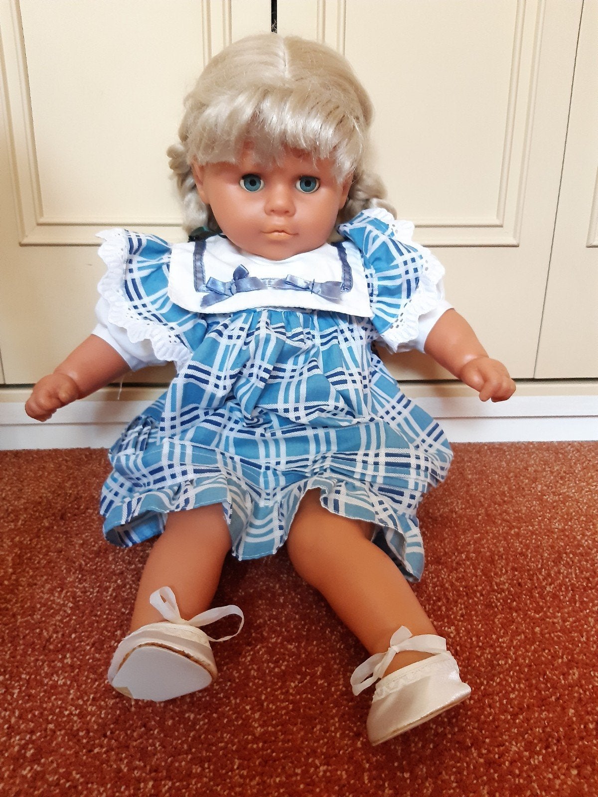 babypop met vlechten ongeveer 50 cm, Verzamelen, Ophalen, Gebruikt, Pop