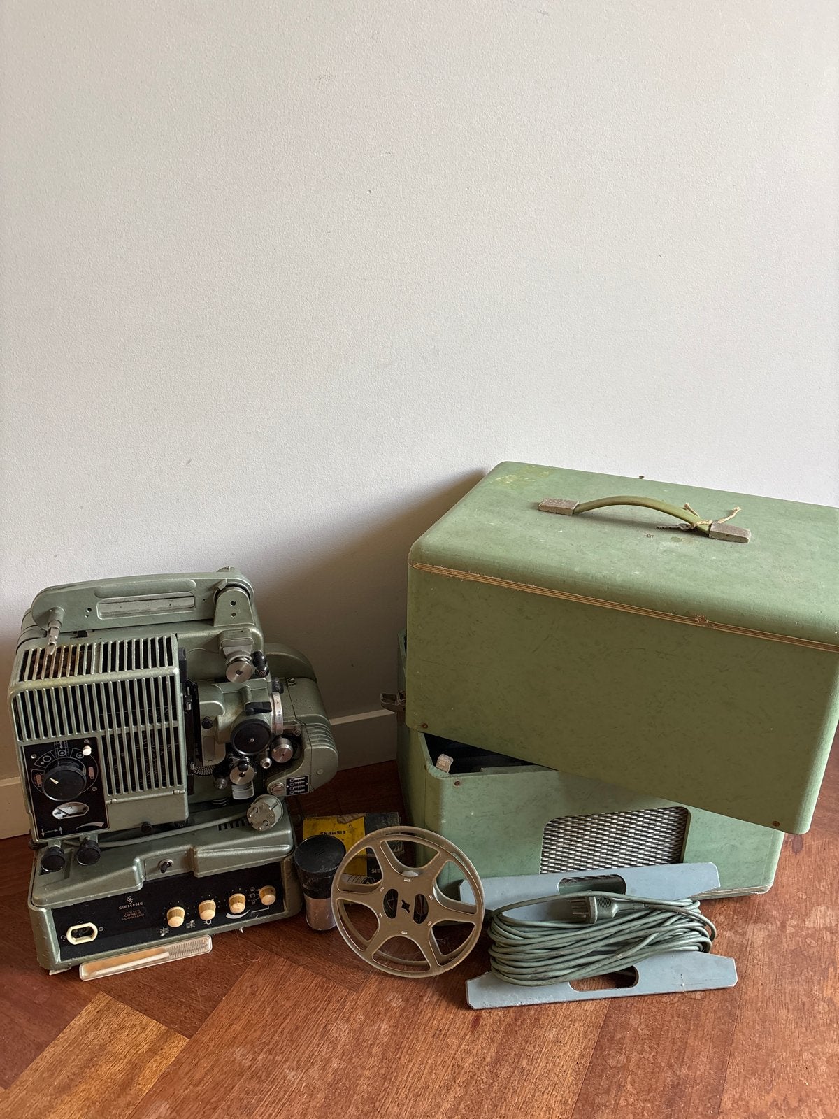 Vintage Siemens Filmprojector met Koffer en Accessoires, Ophalen, Gebruikt, Overige typen