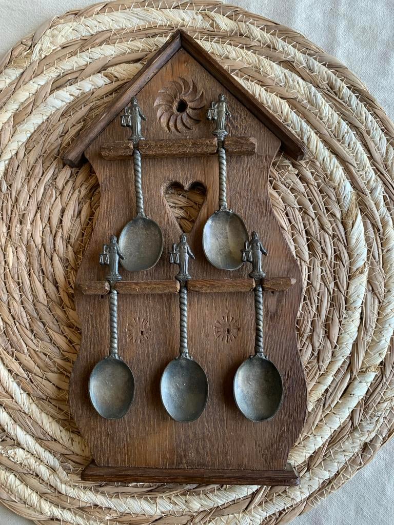 Vintage lepelrekje met 6 tinnen lepels, Vrouwe Justitia, Antiek en Kunst, Ophalen of Verzenden