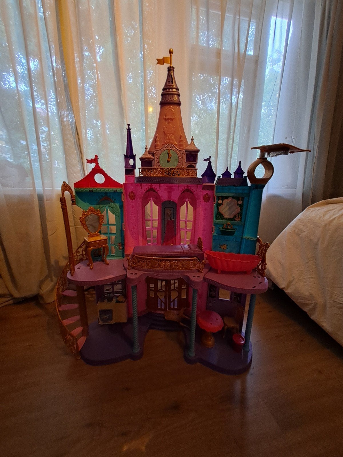 Disney kasteel, Kinderen en Baby's, Ophalen, Zo goed als nieuw, Poppenhuis