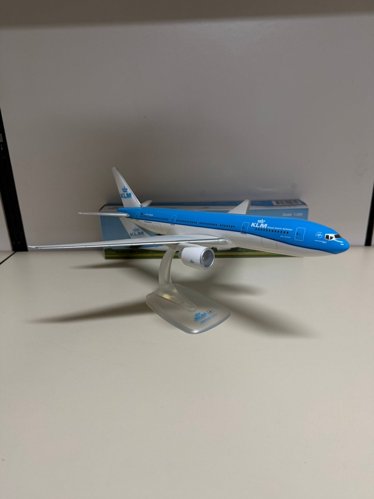 NIEUW! 1:200 schaalmodel KLM Boeing 777-200, Ophalen of Verzenden, Nieuw, Schaalmodel