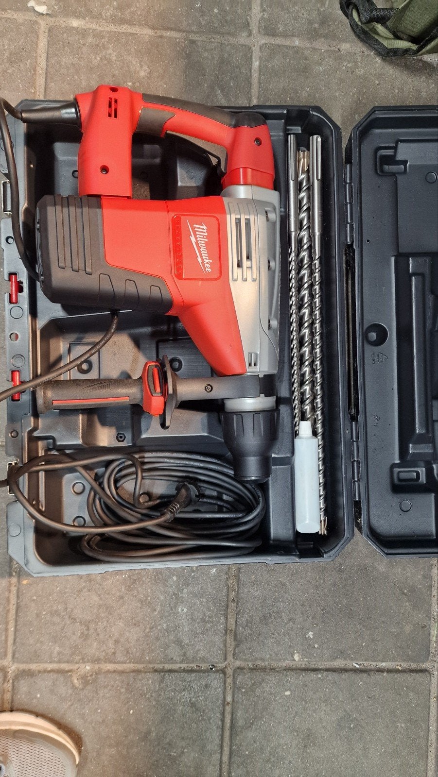 Milwaukee sloophamer K545S nieuw met 3 boren, Ophalen, Nieuw, Boor- en/of Breekhamer