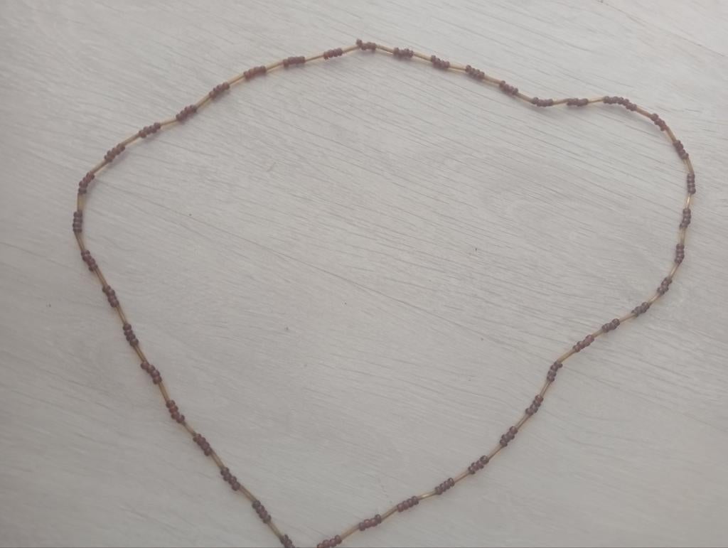 Ketting van mogelijk barnsteen, Ophalen of Verzenden, Zo goed als nieuw, Rood, Steen of Mineraal