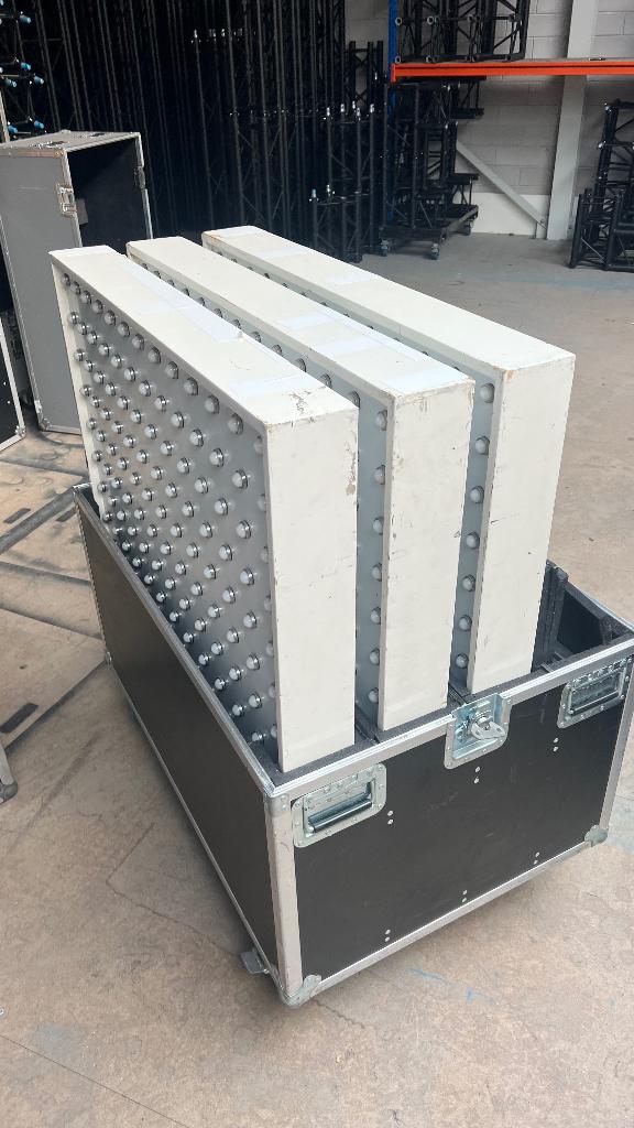 RGB LED DJ Booth DMX 3 1x1m panelen in Flightcase, Muziek en Instrumenten, Licht en Laser, Gebruikt, Licht, Kleur, Ophalen
