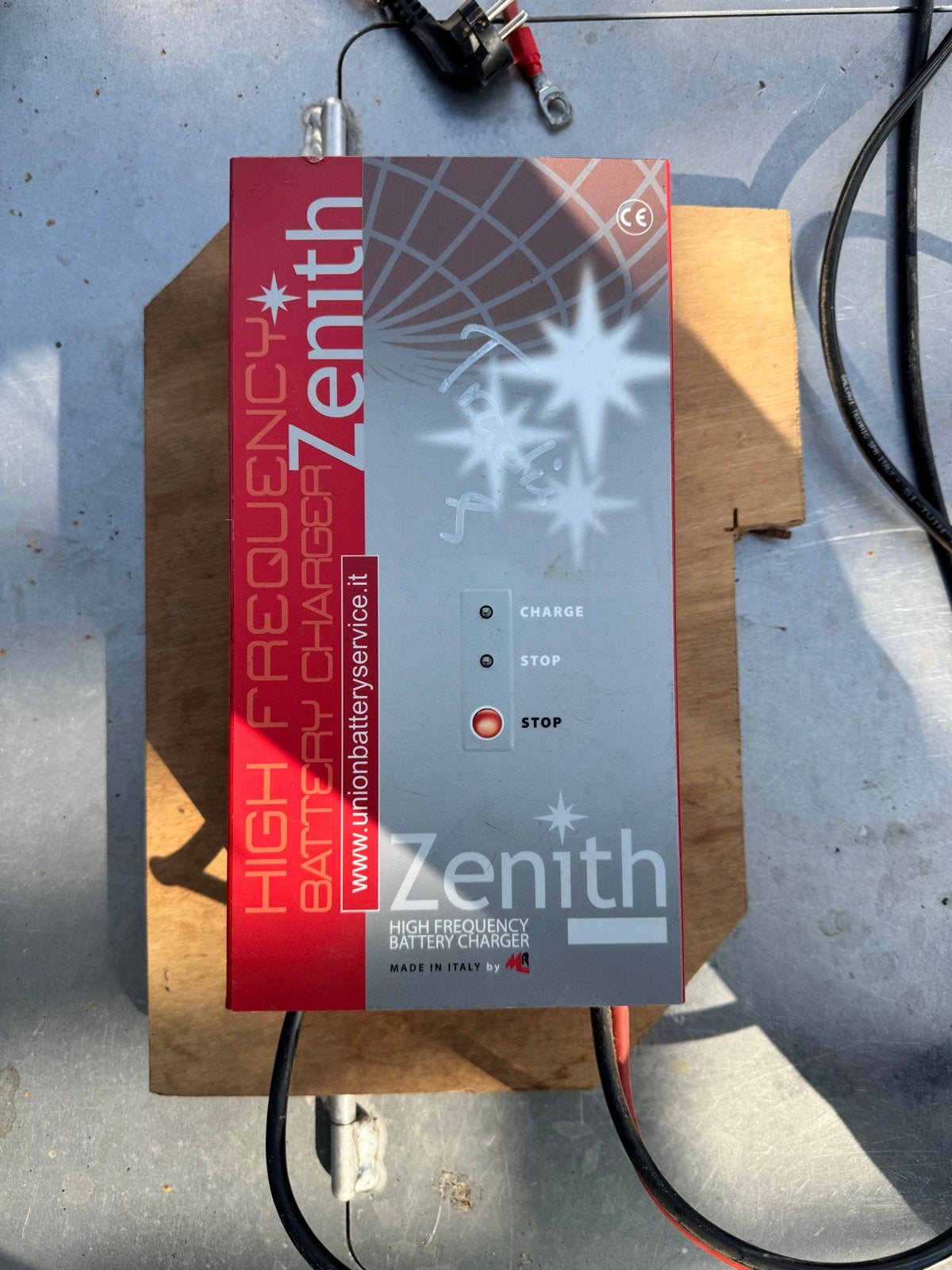 Zenith ZHF4830 Acculader 48V 10/30A voor AGM-accu's, Auto-onderdelen, Accu's en Toebehoren, Ophalen of Verzenden, Gebruikt