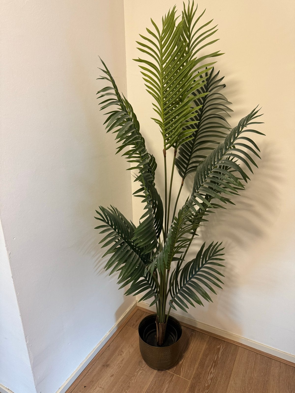 Grote kunstpalm 180cm hoog met pot, Huis en Inrichting, Woonaccessoires | Kunstplanten en Kunstbloemen, Ophalen, Binnen, Groen