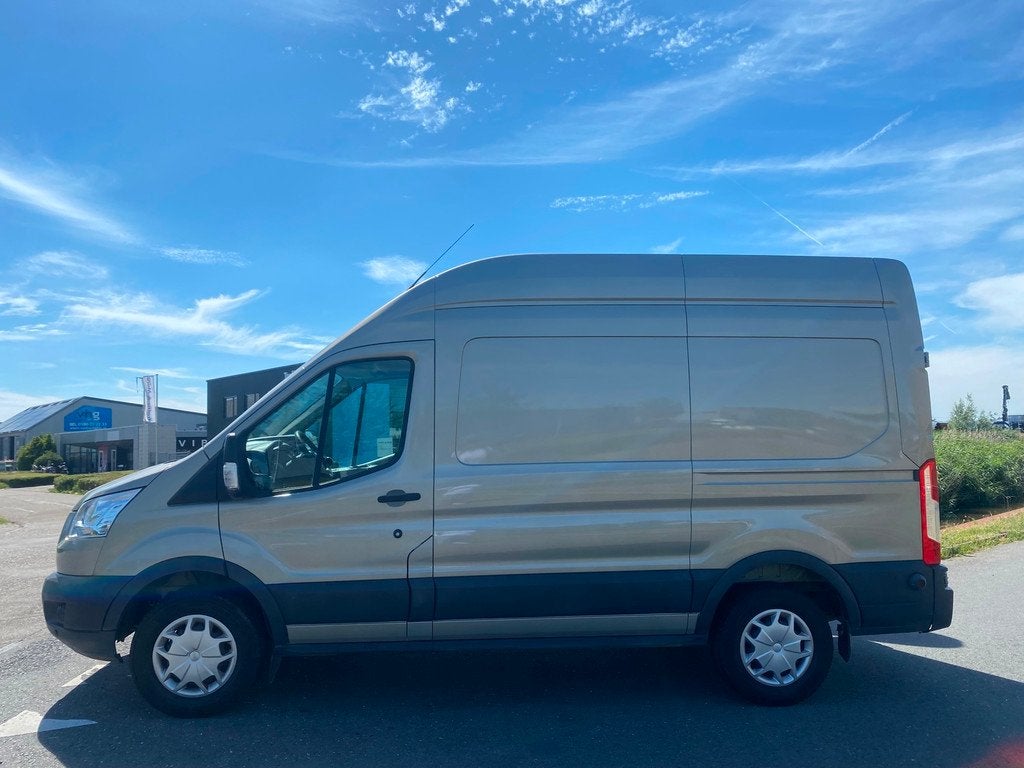Ford Transit | 2018 | 350 2.0 TDCI L2H2 Trend | Top Bus | AP, Achterwielaandrijving, Euro 6, 4 cilinders, Bluetooth