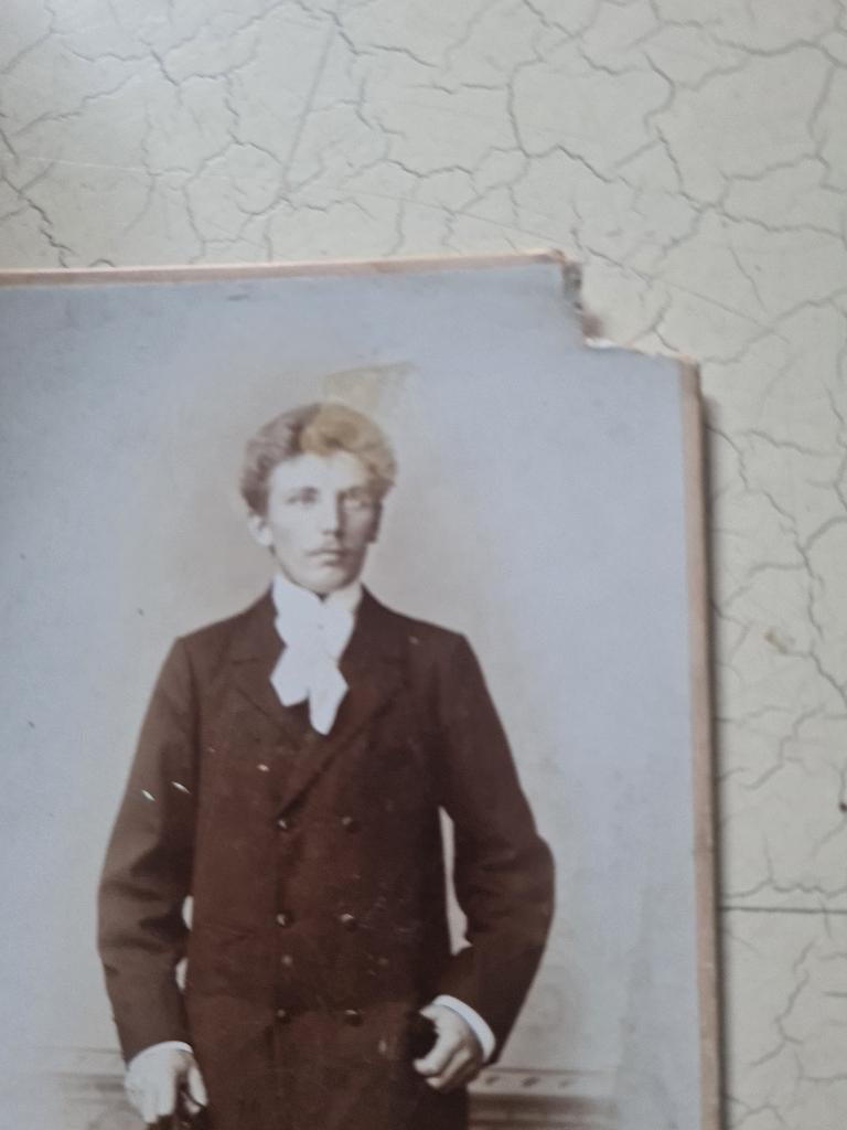Antieke CDV jonge man, Gebruikt, Foto, Ophalen of Verzenden, Voor 1940