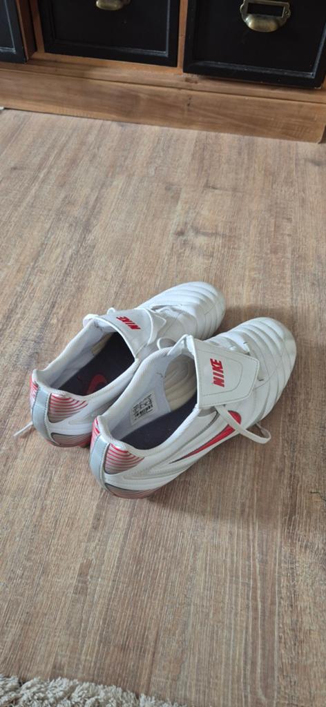 Nike voetbalschoenen maat 45 - Zo goed als nieuw, Ophalen of Verzenden, Zo goed als nieuw, Schoenen