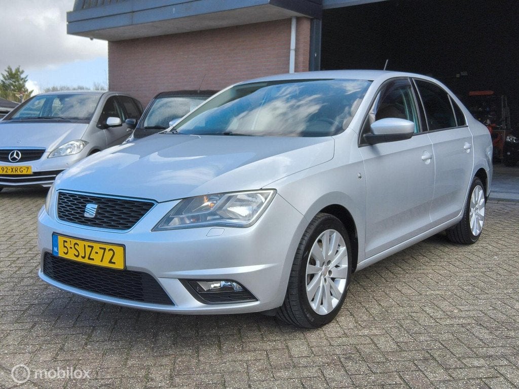 Seat Toledo 1.2 TSI Businessline High AIRCO|STOELVERWARMING|, Auto's, Voorwielaandrijving, Euro 5, Stof, Gebruikt
