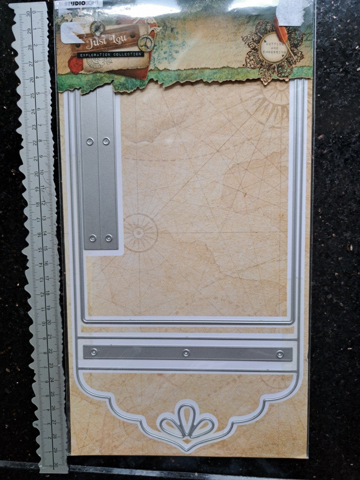 JUST LOU STUDIOLIGHT SNIJMAL DIES ZELF BOEKJE JOURNAL MAKEN, Hobby en Vrije tijd, Scrapbooking, Ophalen of Verzenden, Nieuw, Frame of Mal