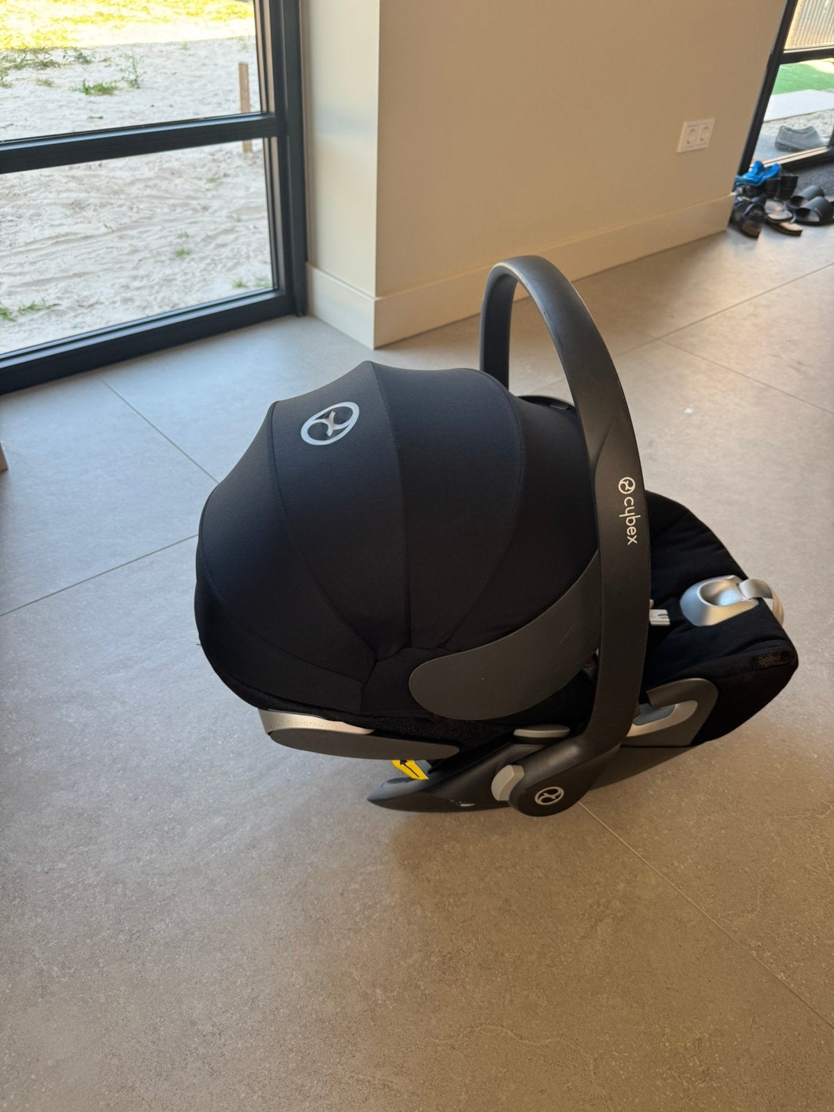 Cybex Cloud Z i-Size autostoel – 45-87 cm / max. 13 kg zwart, Gebruikt, Isofix, 0 t/m 13 kg, Slaapstand