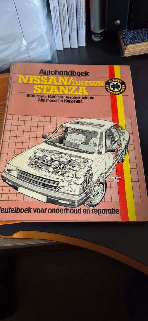 Owners Workshop en Autoboek Nissan Cherry, Ophalen of Verzenden