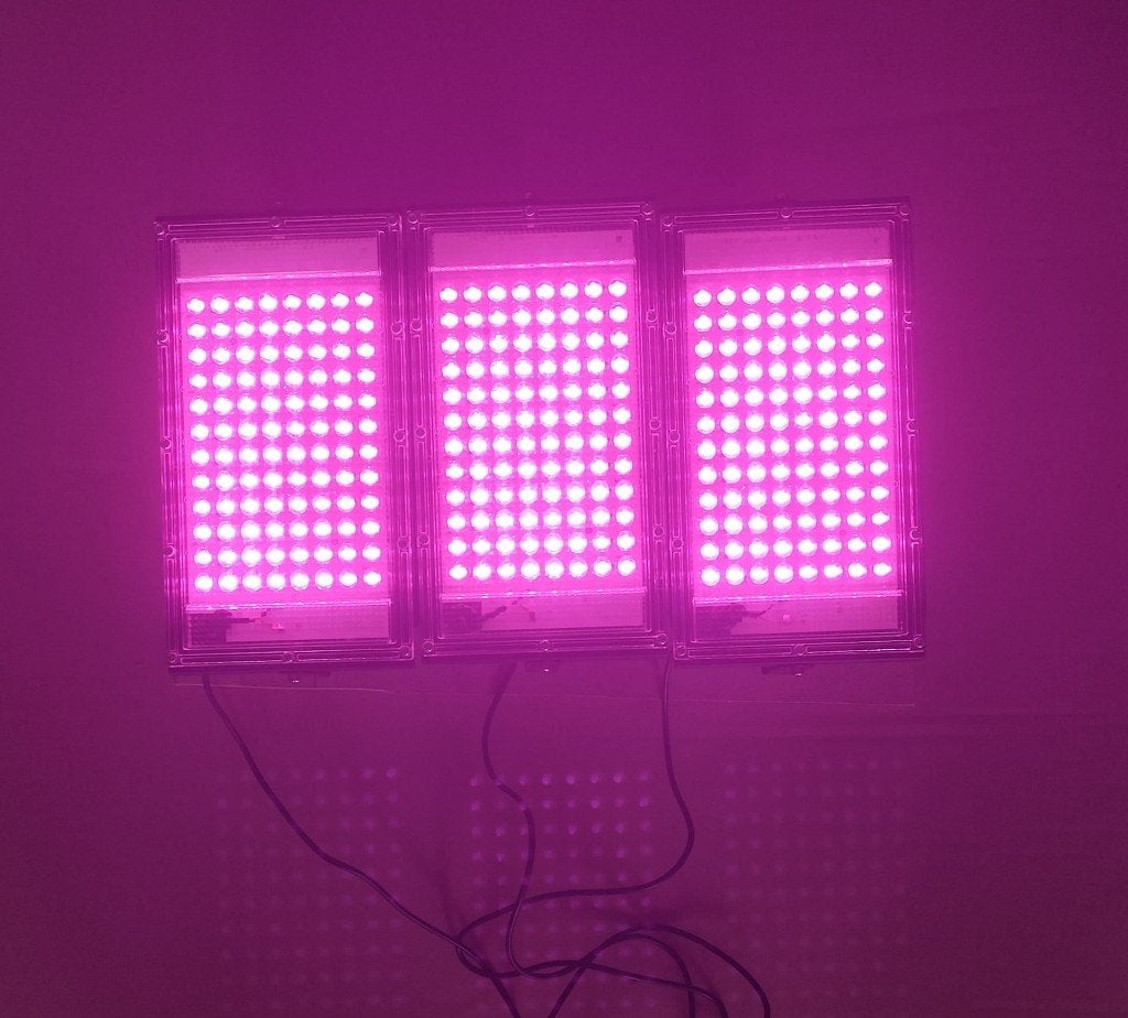 DIY UV belichtingsapparaat, exposure unit black light 96 led, Ophalen of Verzenden, Zo goed als nieuw, Licht