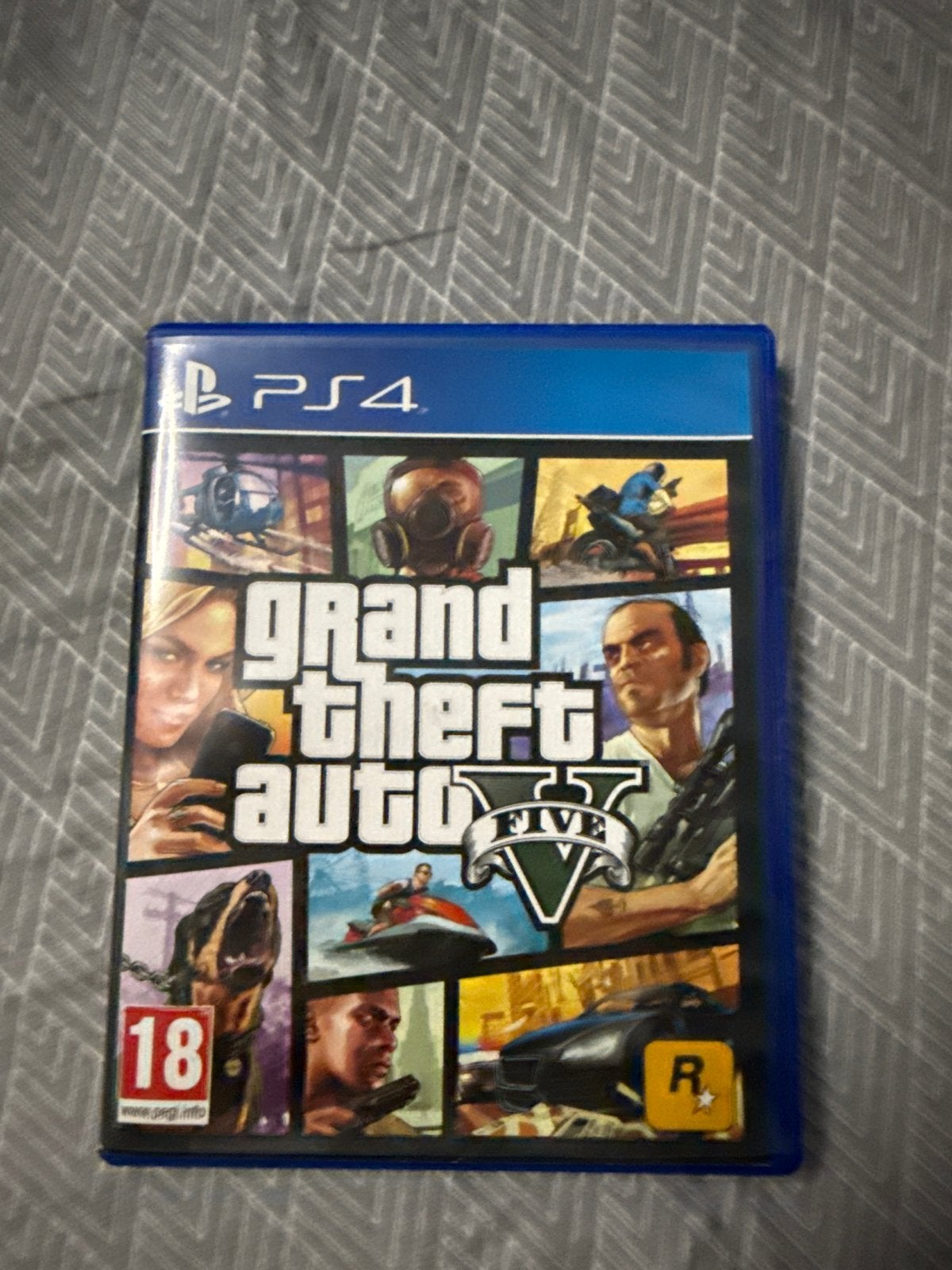 Grand Theft Auto V (GTA 5) voor PlayStation 4, Spelcomputers en Games, Online, Gebruikt, Vanaf 18 jaar, 1 speler