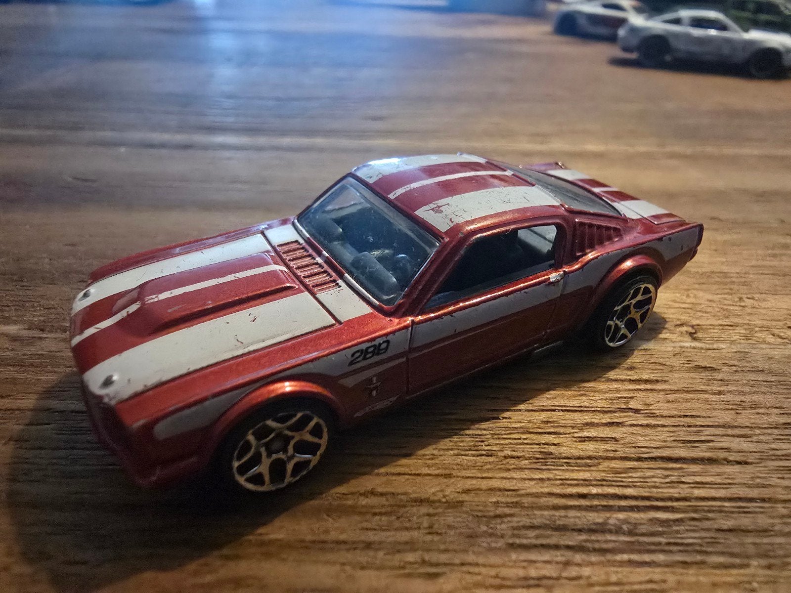 Hot Wheels '65 Mustang Fastback - Rood/Wit, Ophalen of Verzenden, Gebruikt