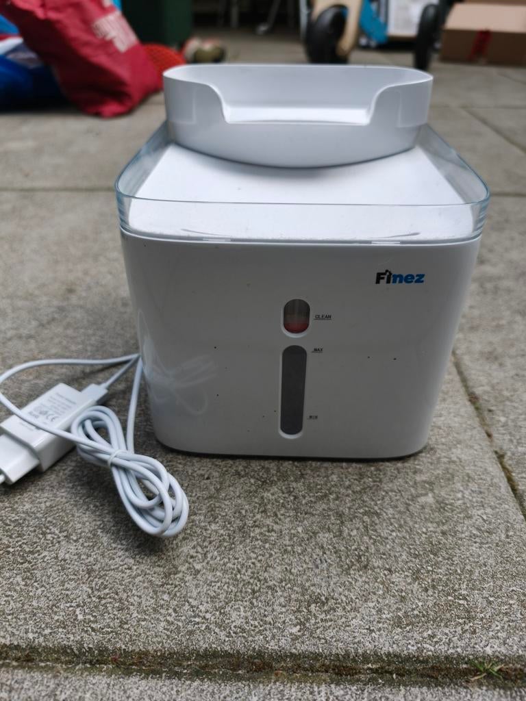 Drinkfontein voor katten en honden, Dieren en Toebehoren, Ophalen of Verzenden, Automatisch, Gebruikt