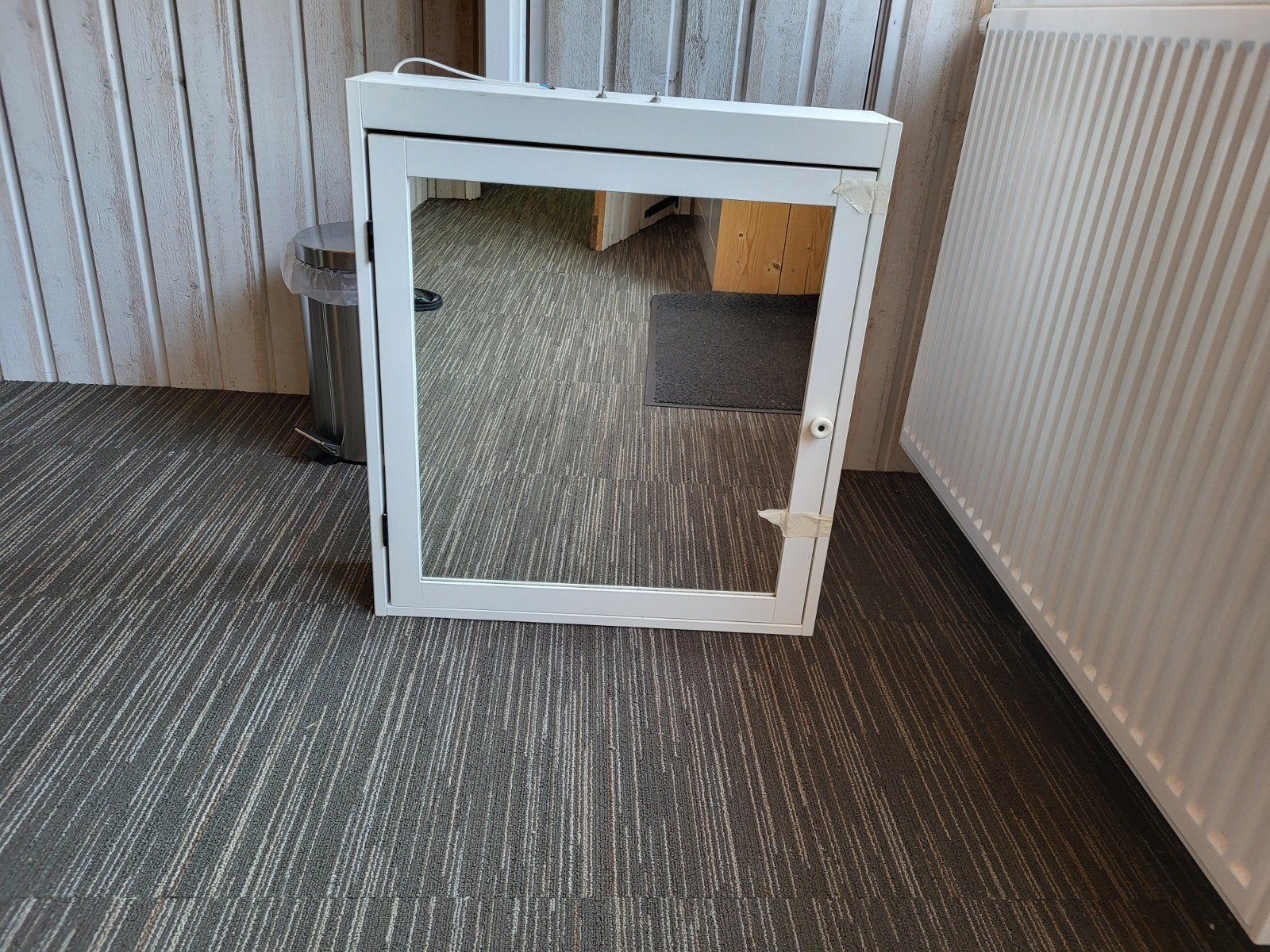 mooie spiegelkast voor badkamer met verwarming, Ophalen, Spiegelkast, 50 tot 100 cm, Minder dan 25 cm