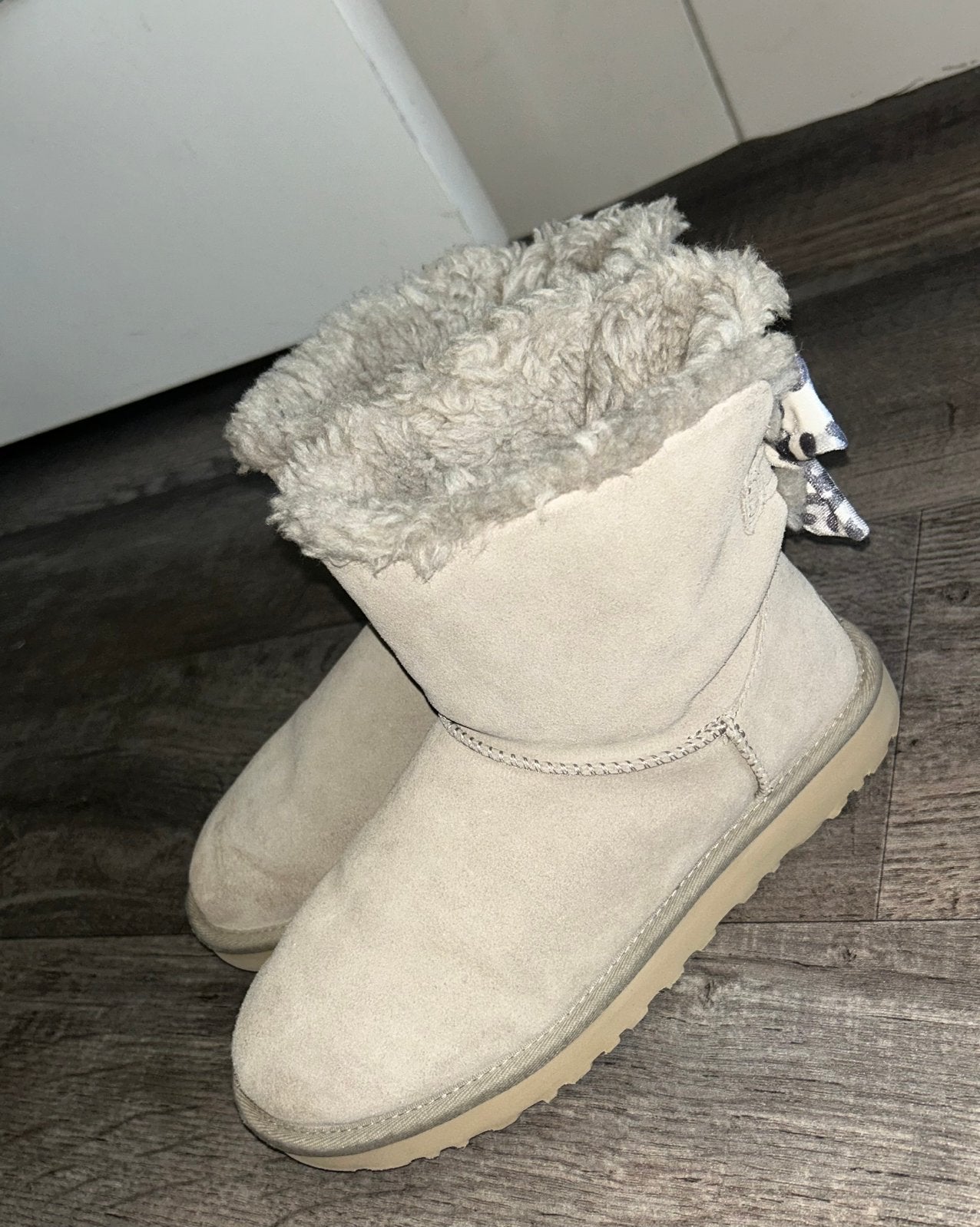 Ugg beige laarzen met luipaard strik, maat 39, Ophalen of Verzenden, Zo goed als nieuw, Beige