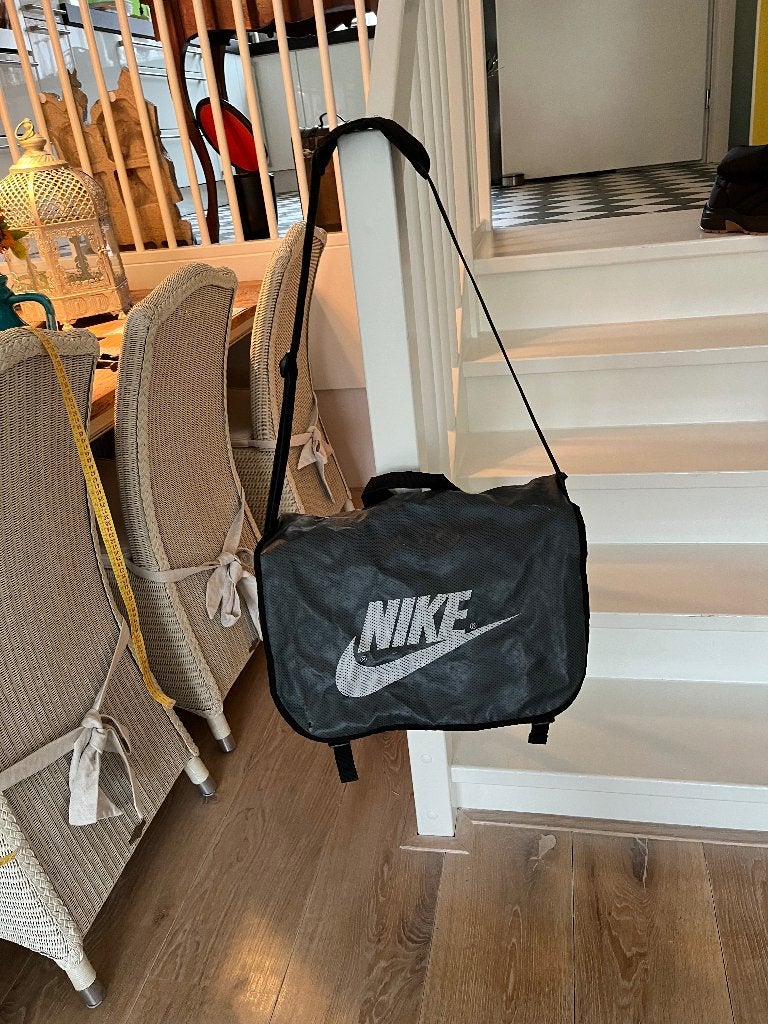 Schoudertas Nike zwart Canvas, Ophalen of Verzenden, Gebruikt, Zwart