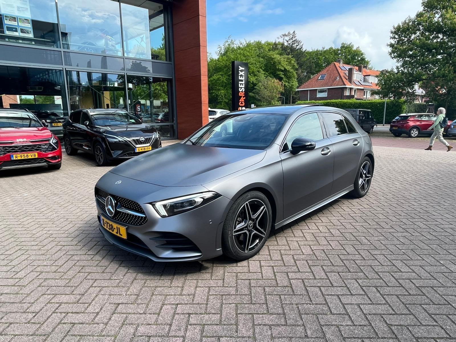 Mercedes-Benz A-Klasse 180 AMG | Pano | Sfeer | Memory, Auto's, Dealer onderhouden, 136 pk, 4 cilinders, Overige bekleding