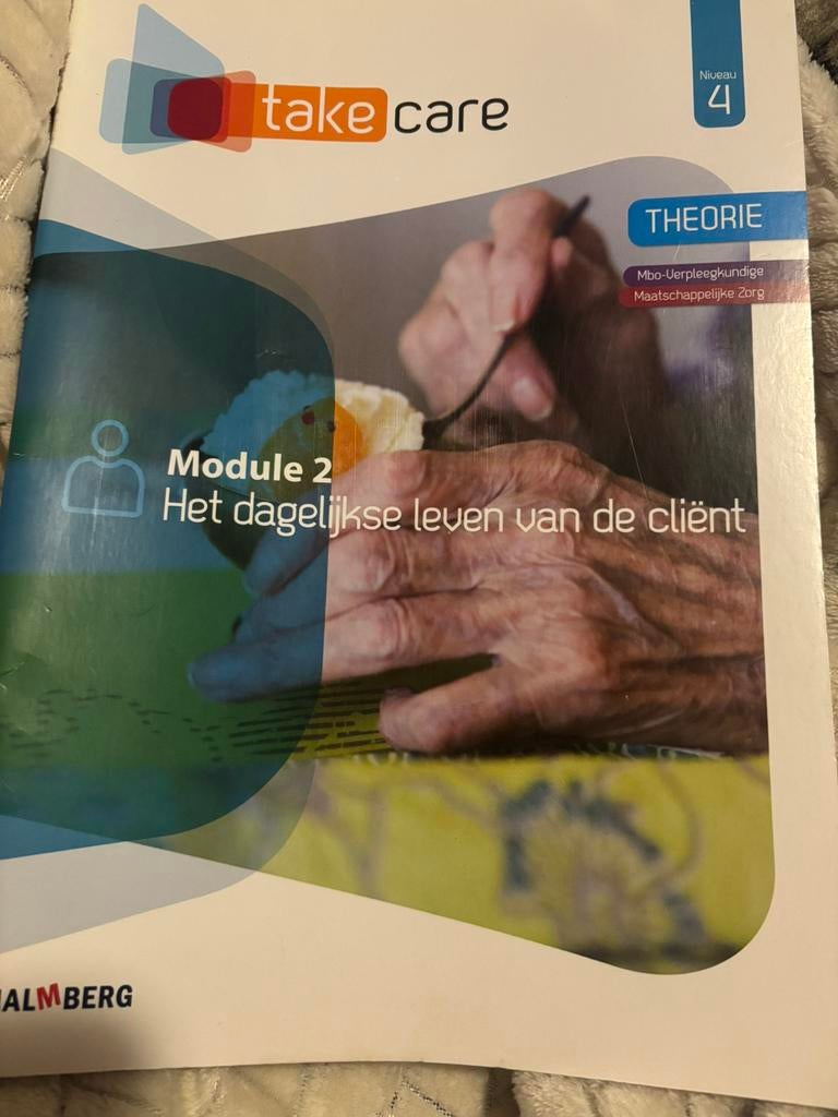 Maatschappelijke zorg theorie boek Module 2, Verzenden, Zo goed als nieuw, Overige niveaus