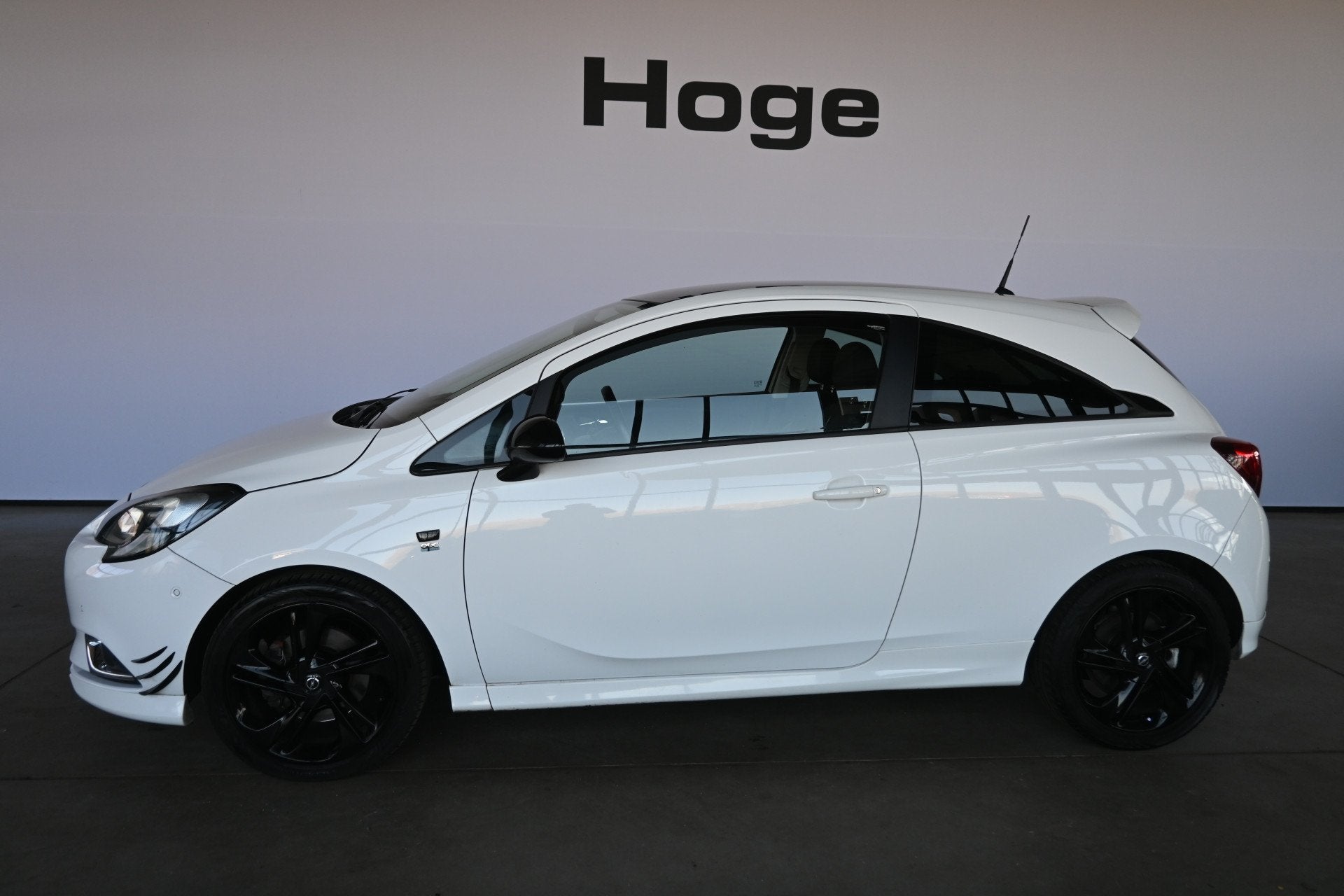 Opel Corsa 1.0 Turbo Color Edition OPC Line Airco Cruise Con, Auto's, Gebruikt, Met garantie (alle), 116 pk, Origineel Nederlands