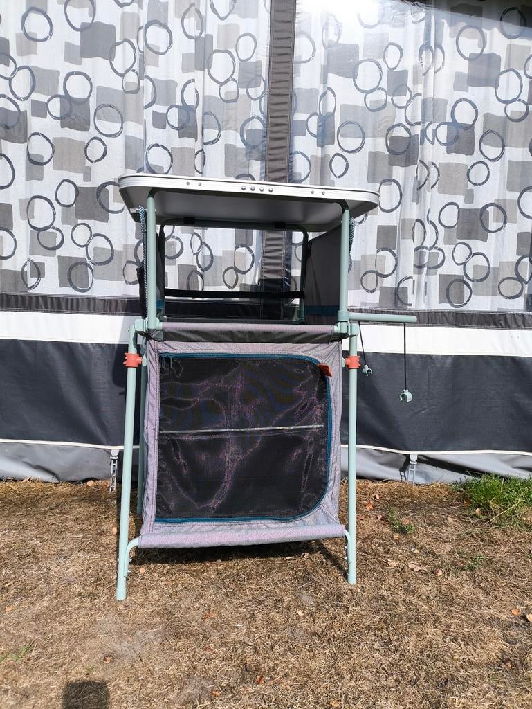 Quechua campingkeuken/kastje, Ophalen, Gebruikt