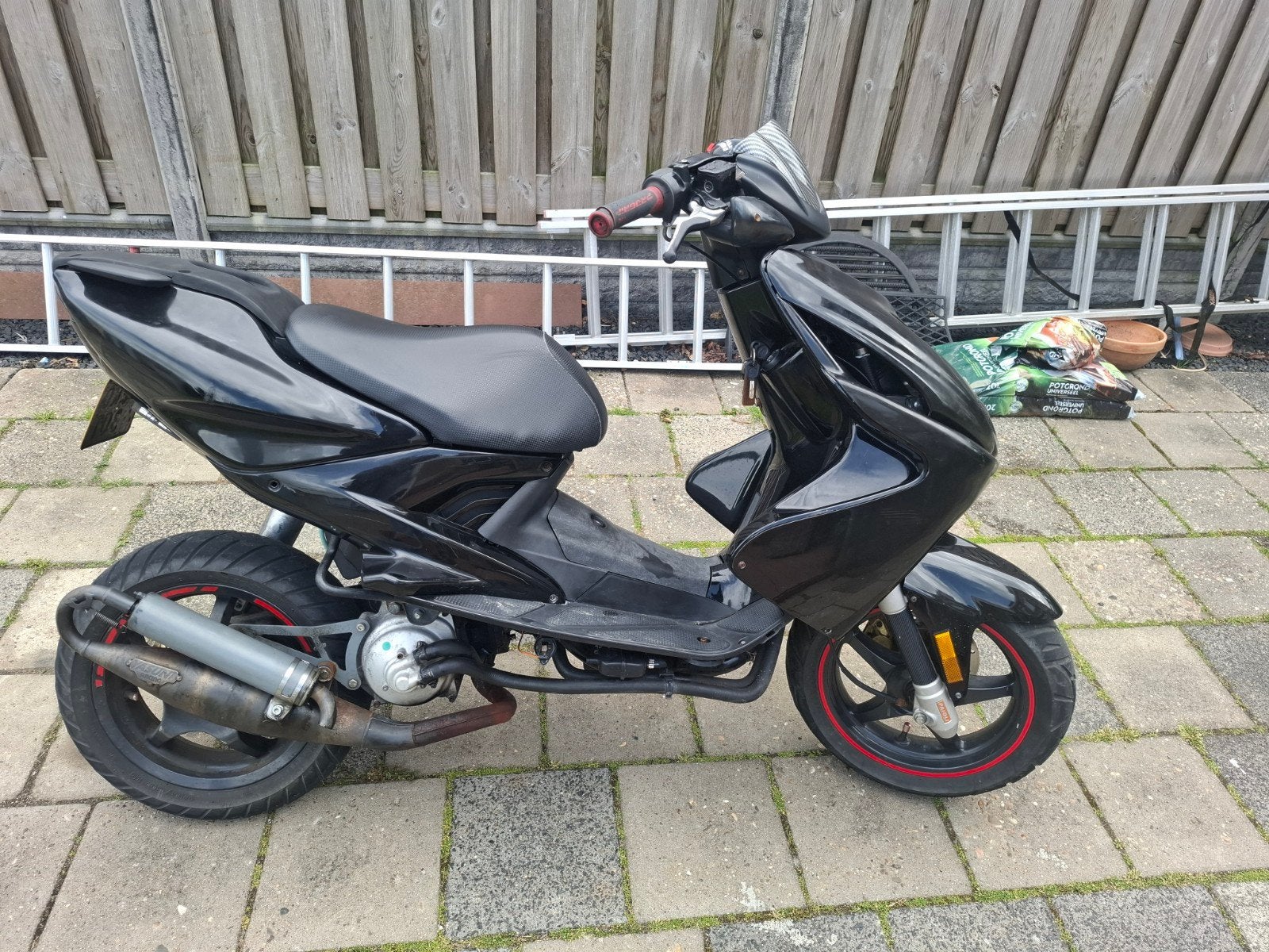 Yamaha Aerox - Sportieve Scooter, Tweetakt, Gebruikt, Aerox, Maximaal 45 km/u