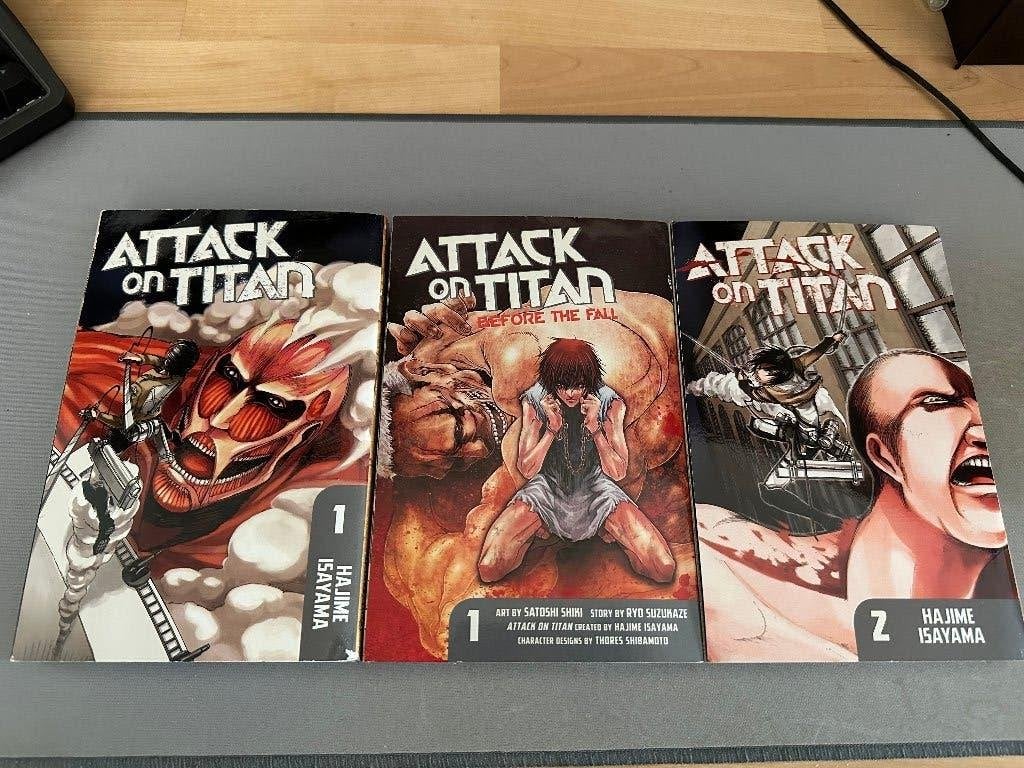 Attack on Titan Manga Comic Boek (3 Volumes), Ophalen of Verzenden, Zo goed als nieuw, Japan (Manga), Meerdere comics