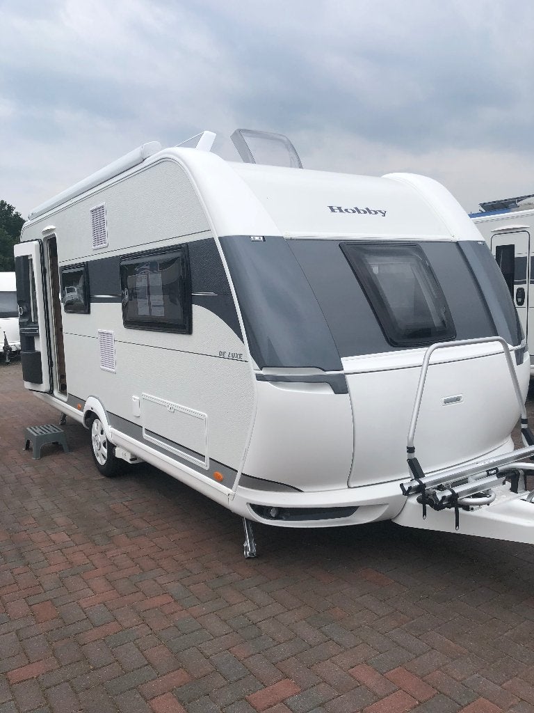 Zo goed als nieuwe Hobby Caravan met eenpersoonsbedden, 2 aparte bedden, Rondzit, Hobby, Particulier