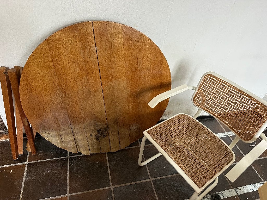 GRATIS Stoel en tafel opknappertjes, Ophalen, Gebruikt, Bruin, Eén