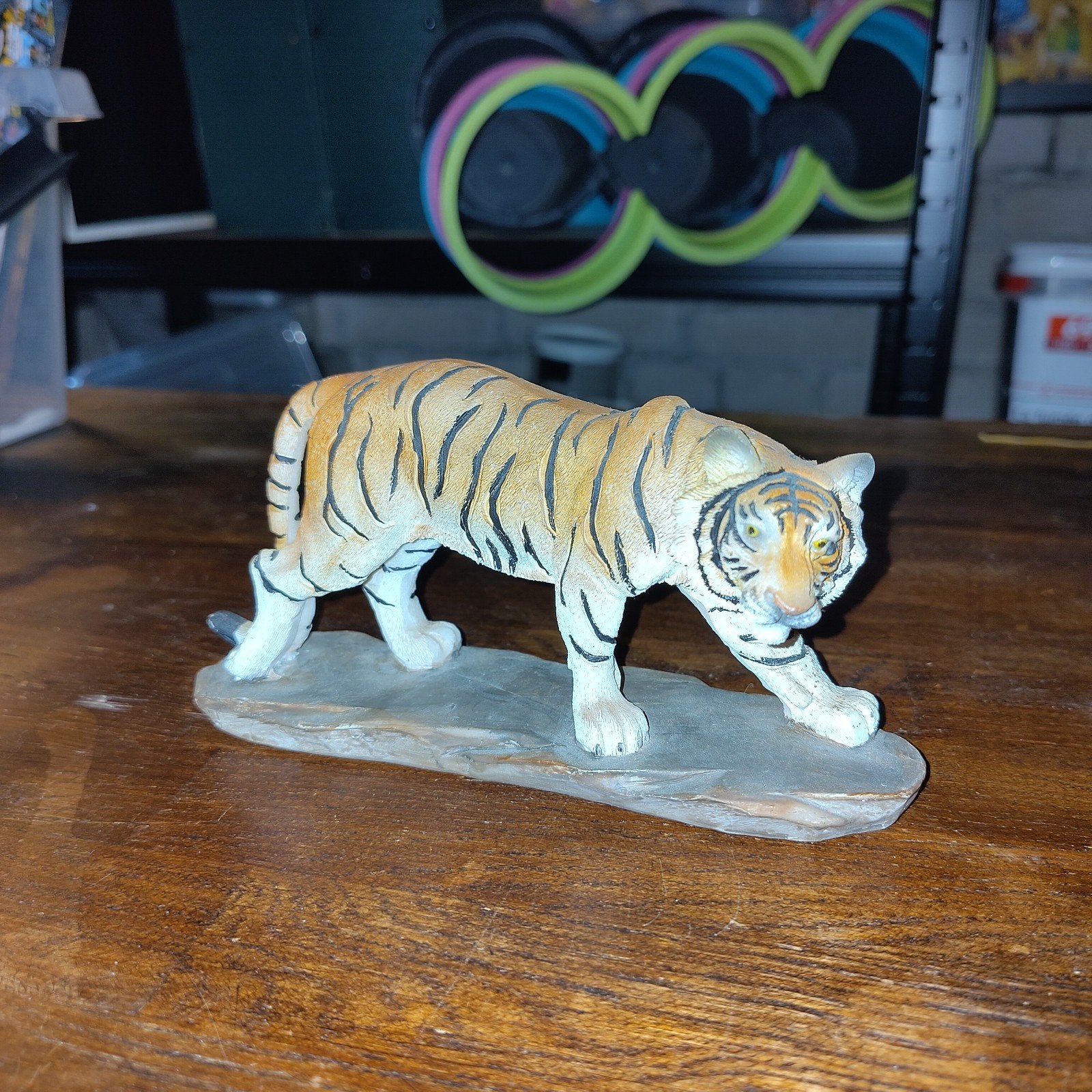 Tijger beeldje - Decoratief en realistisch, Gebruikt, Meerkleurig, Overige stijlen, Ophalen of Verzenden