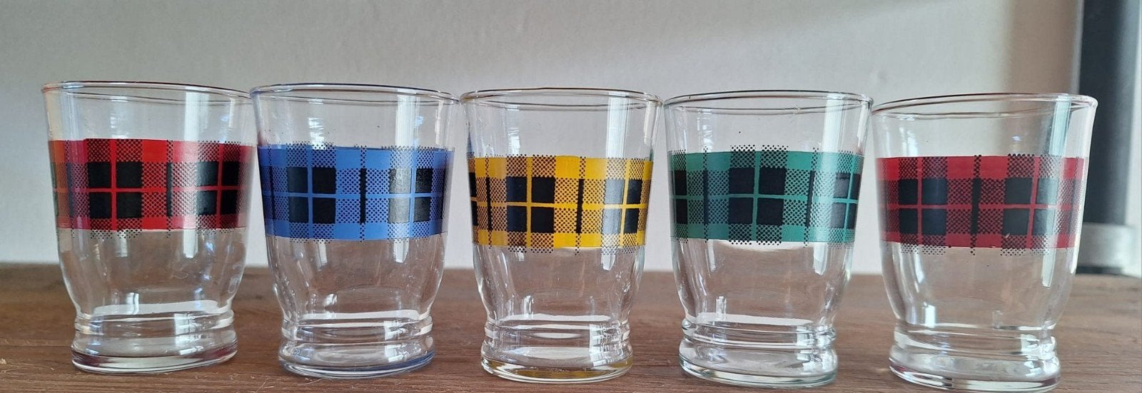 Vintage vichy borrelglaasjes geblokt, Verzamelen, Ophalen of Verzenden, Zo goed als nieuw, Borrel- of Shotglas