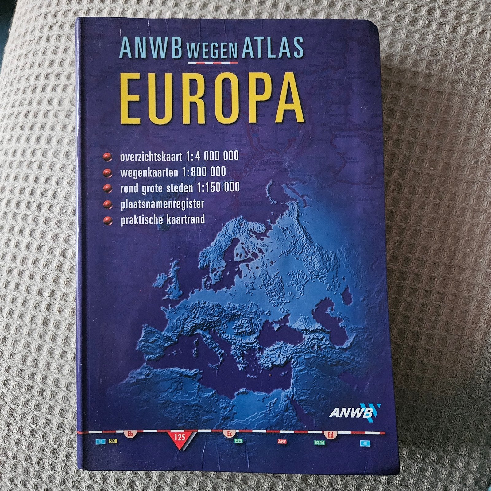 ANWB Wegenatlas Europa - Gedetailleerde Kaarten, Boeken, Ophalen, 2000 tot heden, Europa Overig, Zo goed als nieuw