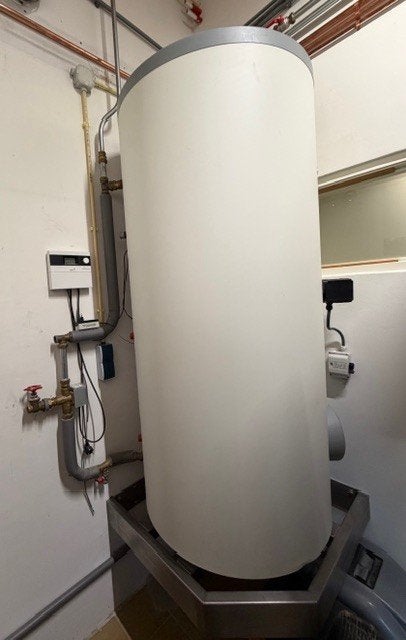 NIBE voorraad buffer CV_elektrisch 500 liter compleet, Overige typen, Ophalen of Verzenden, Zo goed als nieuw, 60 tot 150 cm