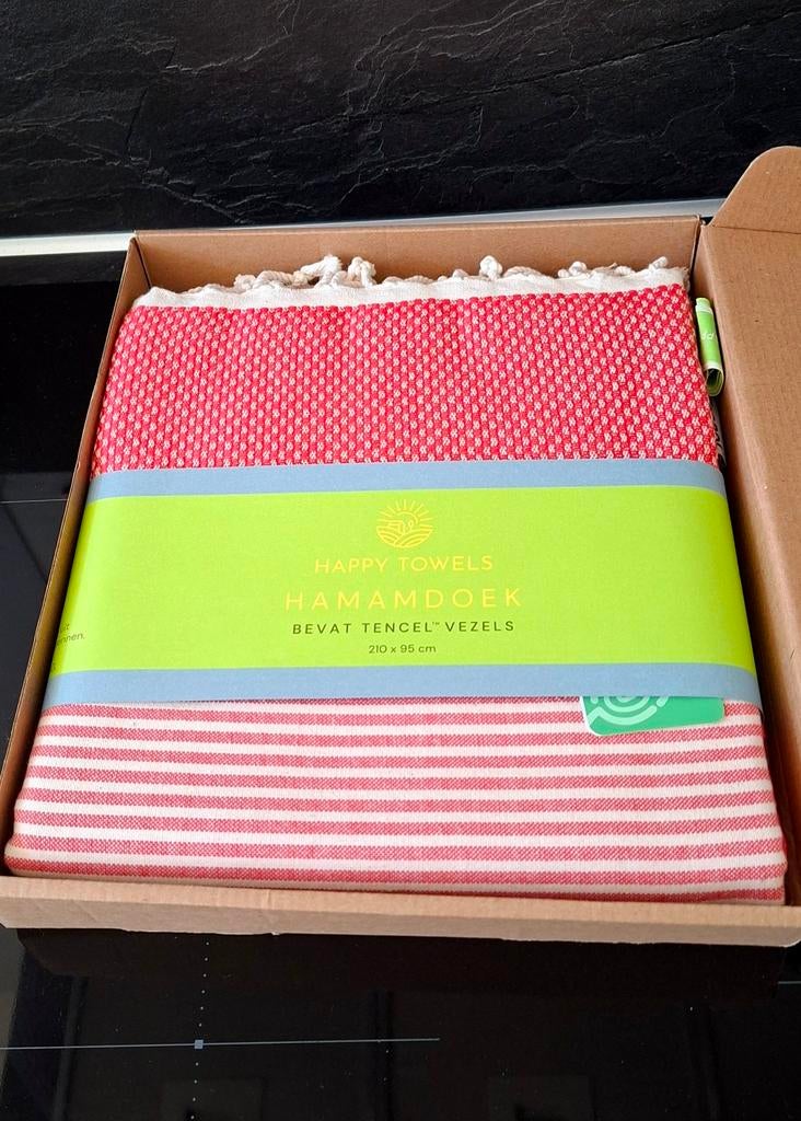 Happy Towels hamamdoek rood 210x95 NIEUW, Huis en Inrichting, Ophalen of Verzenden, Nieuw, Rood